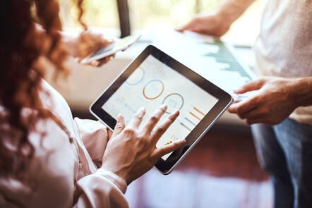 Design and Create Custom Dashboards in Excel